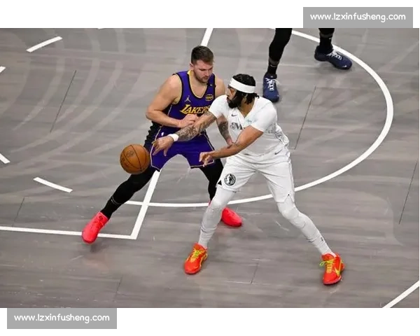 瘦身东契奇火力狂飙，独行侠防守豪赌难掩失衡